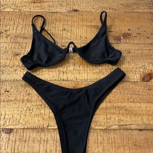Black bikini